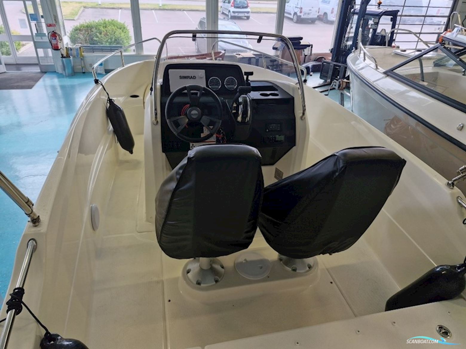 Quicksilver Activ 555 Open