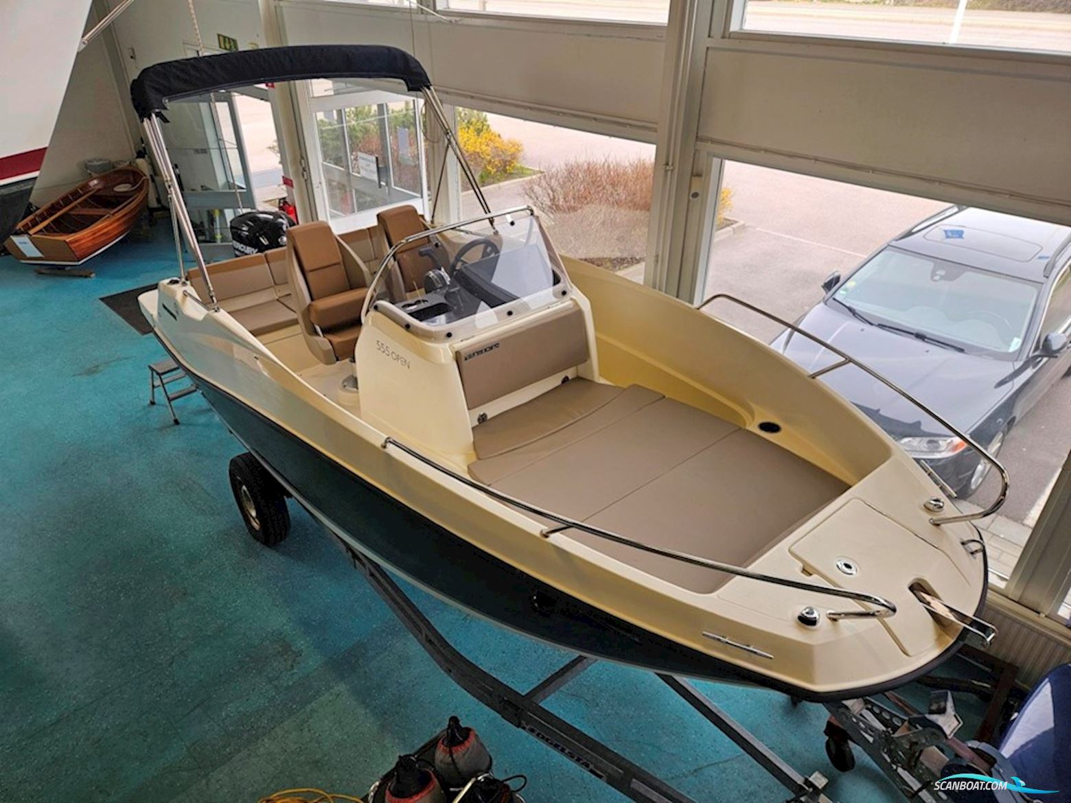 Quicksilver Activ 555 Open