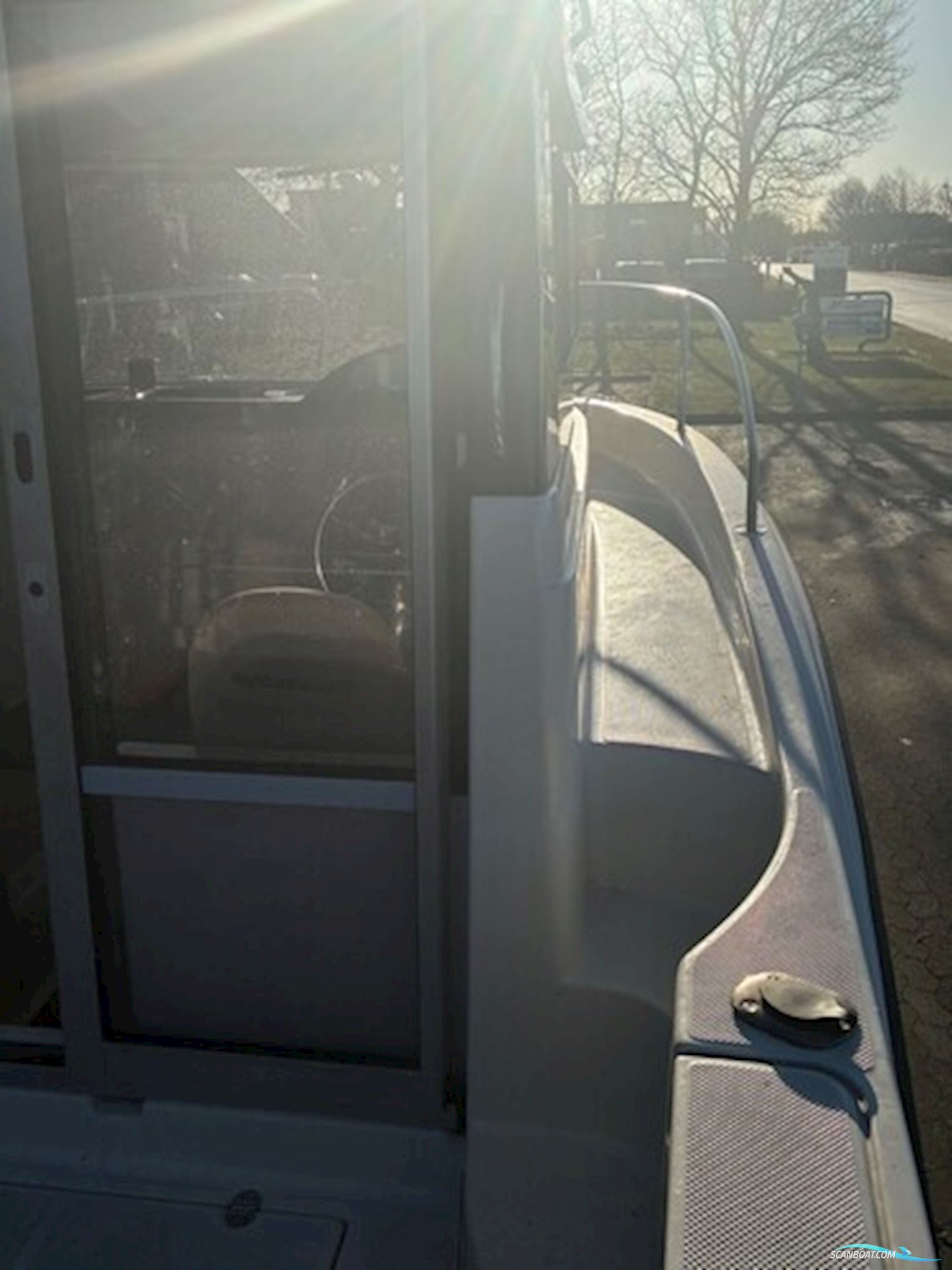 Quicksilver Activ 555 Pilothouse m/Mercury F100 hk 4-takt og Scandic trailer