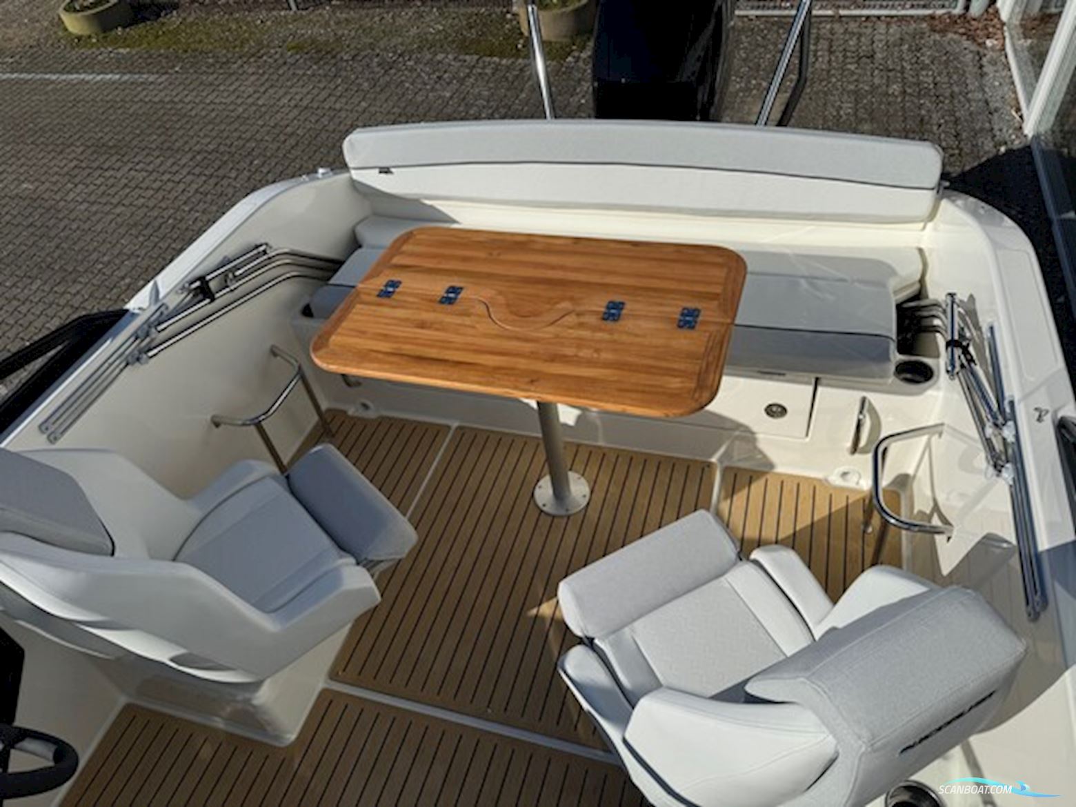 Quicksilver Activ 605 Cruiser med F150 Mercury-EFI 3,0L XL CF  4 takt Exclusive Jubilæumsmodel