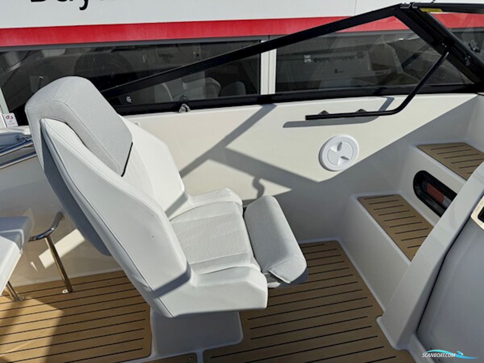Quicksilver Activ 605 Cruiser Med F150 Mercury-Efi 3,0L XL CF 4 Takt Exclusive Jubilæumsmodel