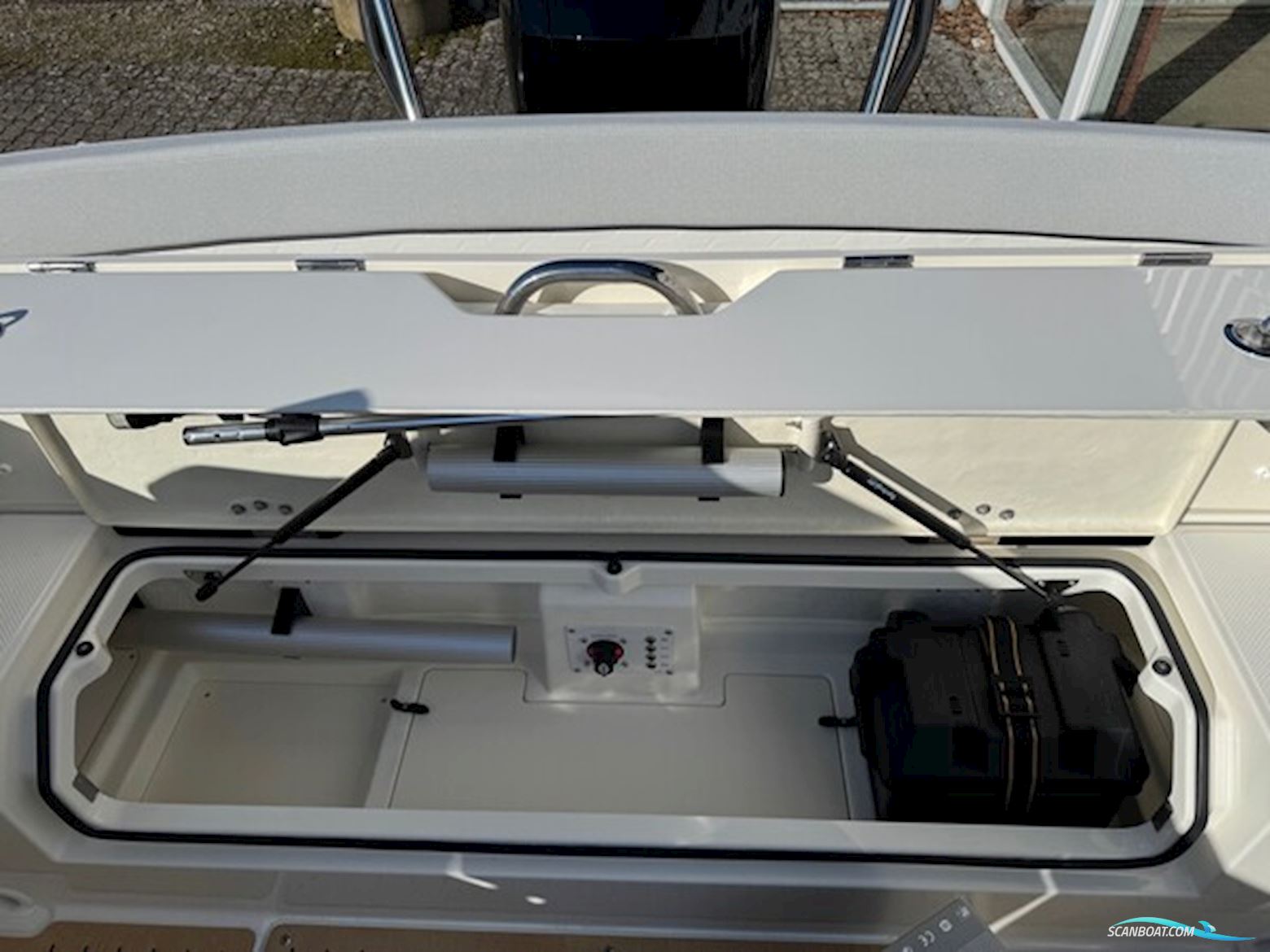 Quicksilver Activ 605 Cruiser Med F150 Mercury-Efi 3,0L XL CF 4 Takt Exclusive Jubilæumsmodel