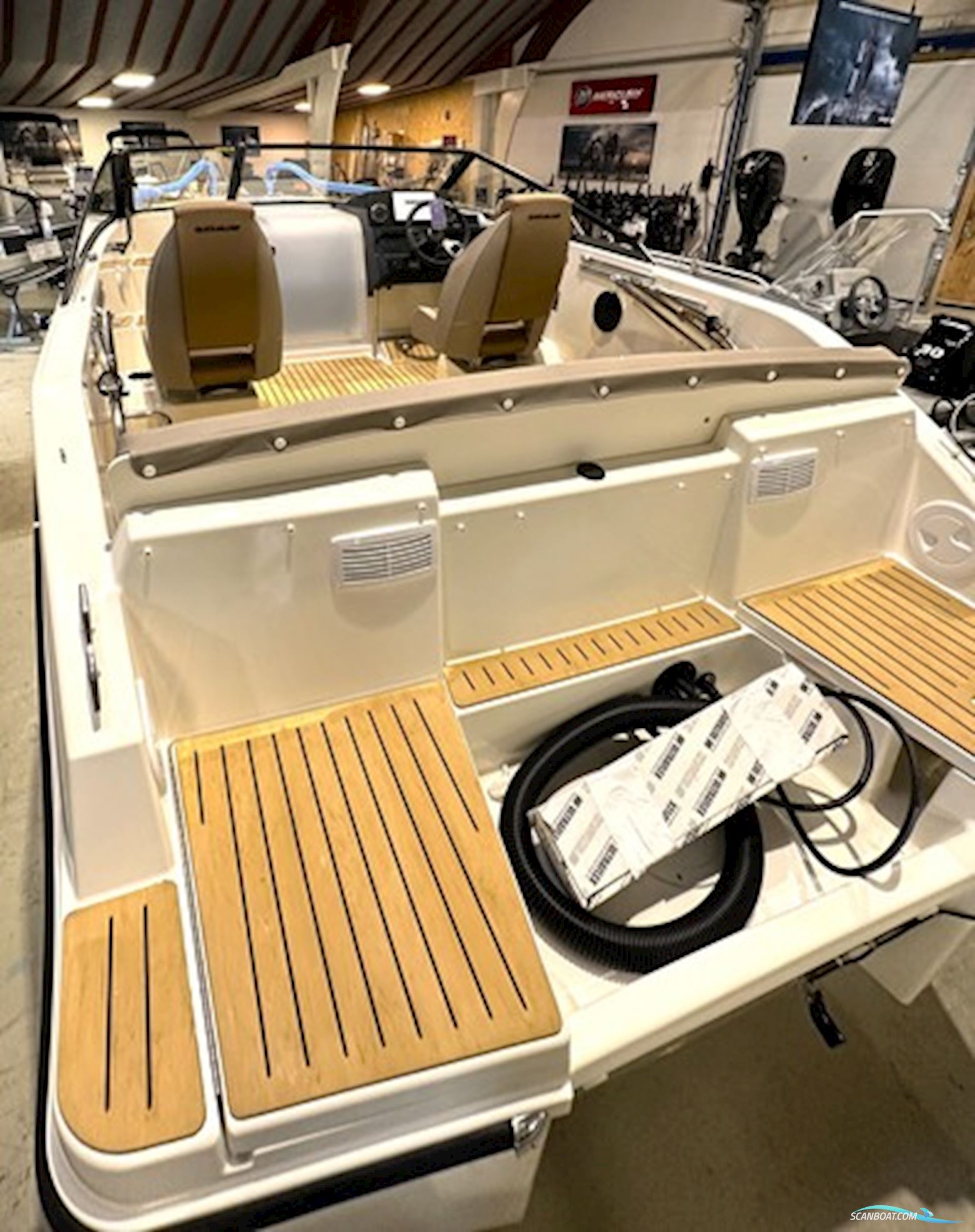 Quicksilver Activ 605 Cruiser med Mercury F150 – Ny båd klar til levering | STÆRKT TILBUD