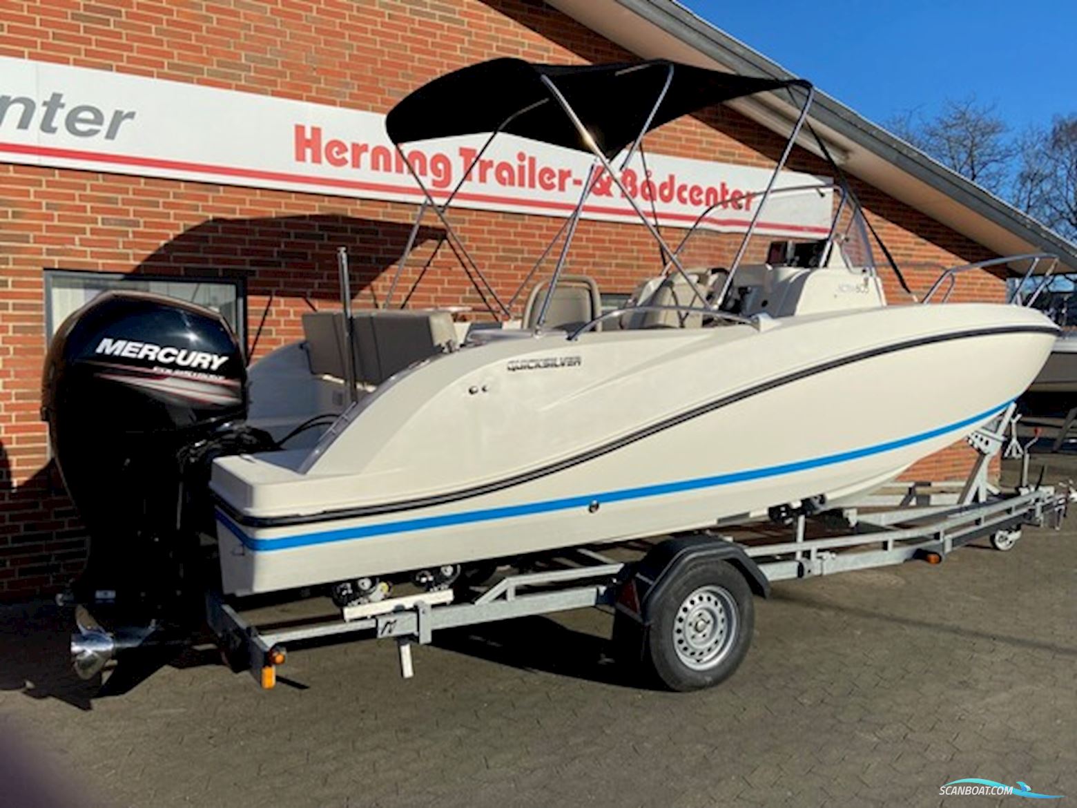Quicksilver Activ 605 Sundeck m/Mercury F150 hk og Brenderup trailer