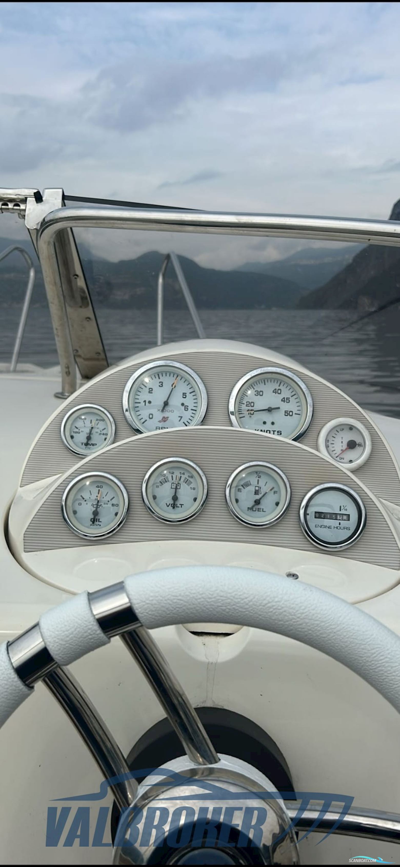 Quicksilver Activ 640 Cabin