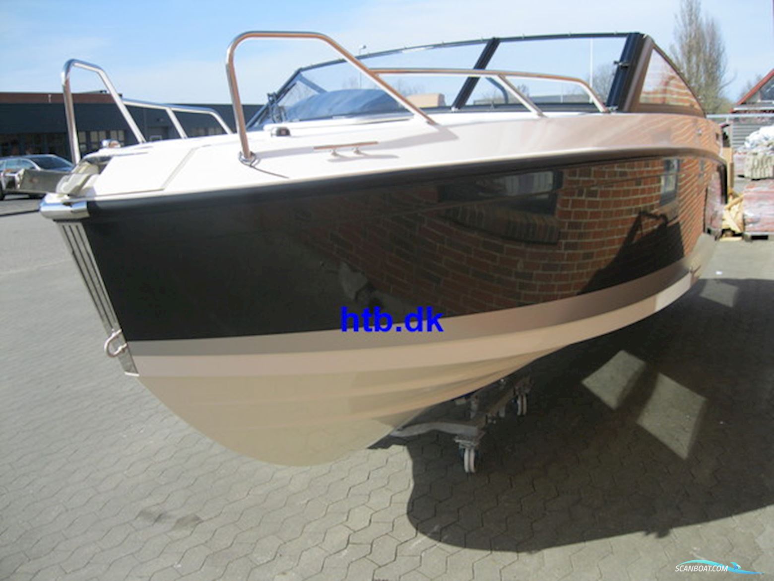 Quicksilver Activ 675 Cruiser m/Mercury F200 hk V6 