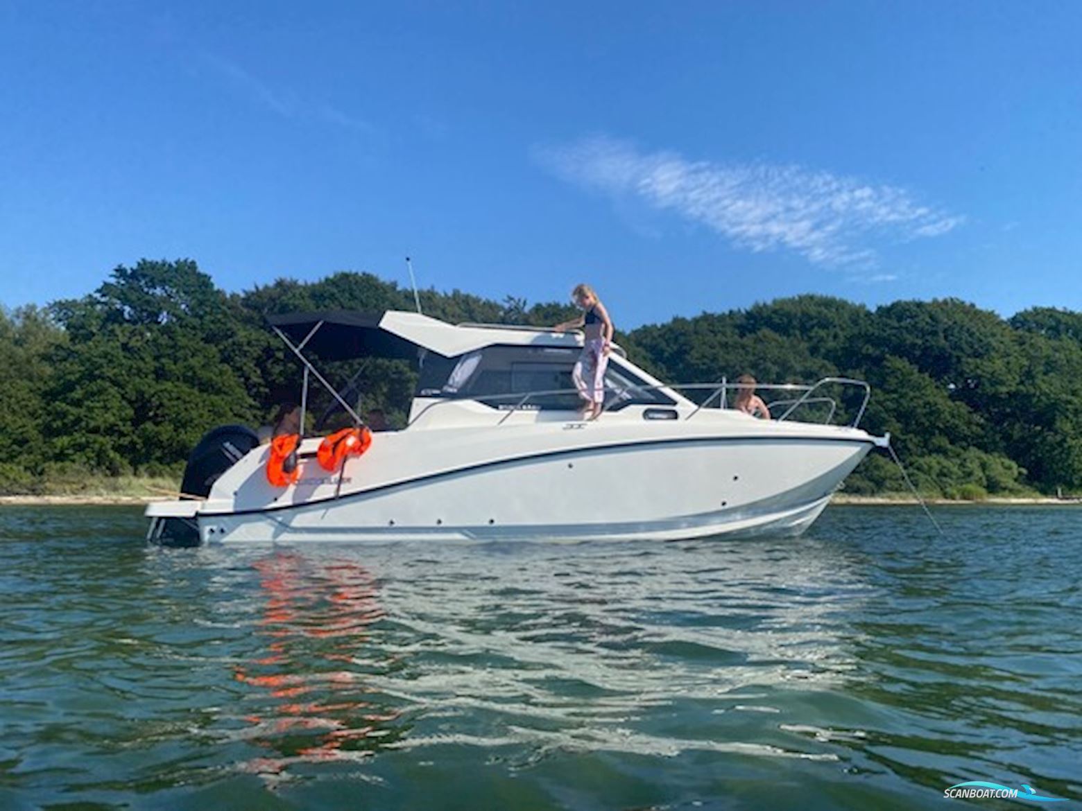 Quicksilver Activ 675 Weekend med F200 Mercury DS XL V6 - med flot udstyr