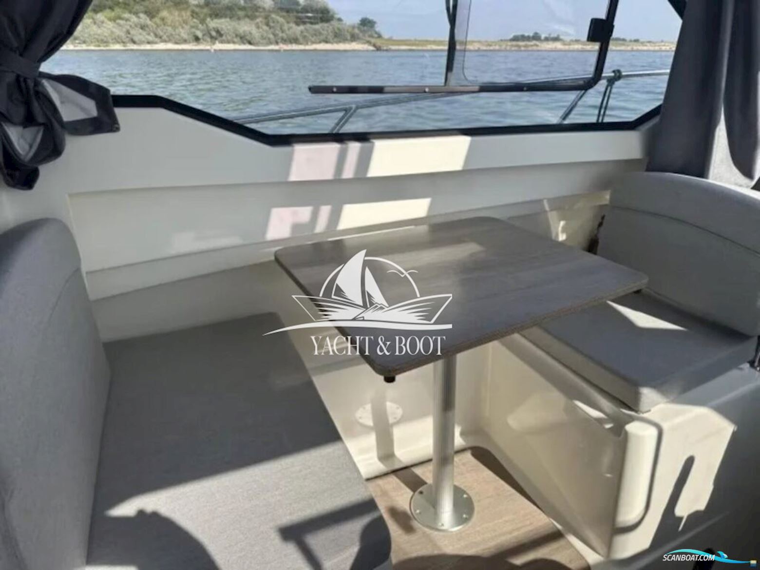 Quicksilver ACTIV 675 WEEKEND