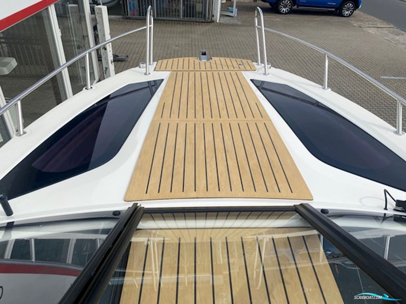 Quicksilver Activ 755 Cruiser Med F225 Mercury-Efi 4 Takt XL V6 - Inkl Udstyr
