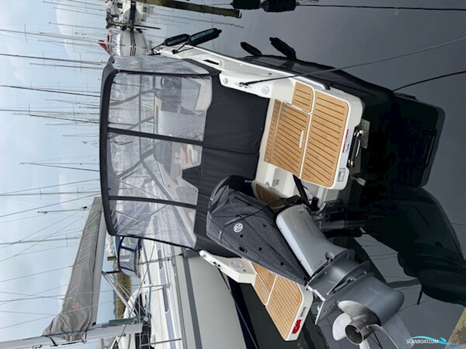 Quicksilver Activ 755 Cruiser Med F225 Mercury-Efi 4 Takt XL V6 - Inkl Udstyr