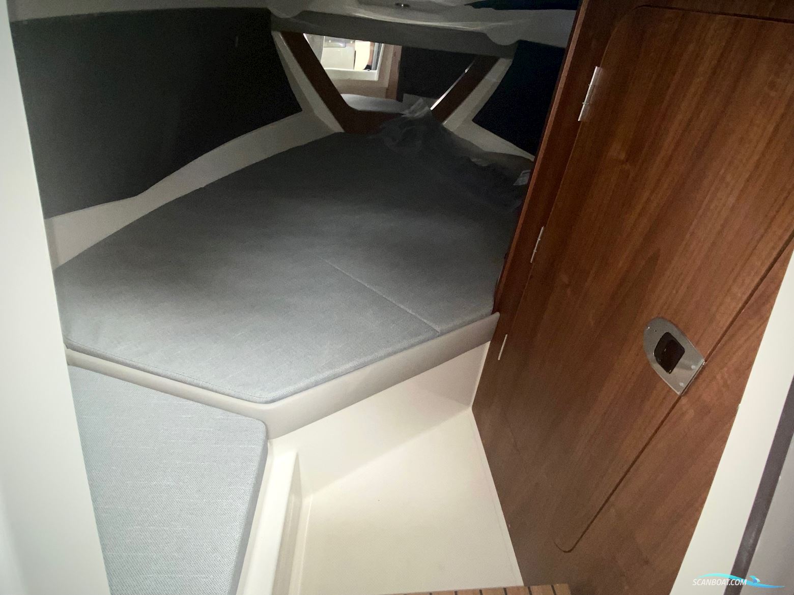 Quicksilver Activ 755 Cruiser