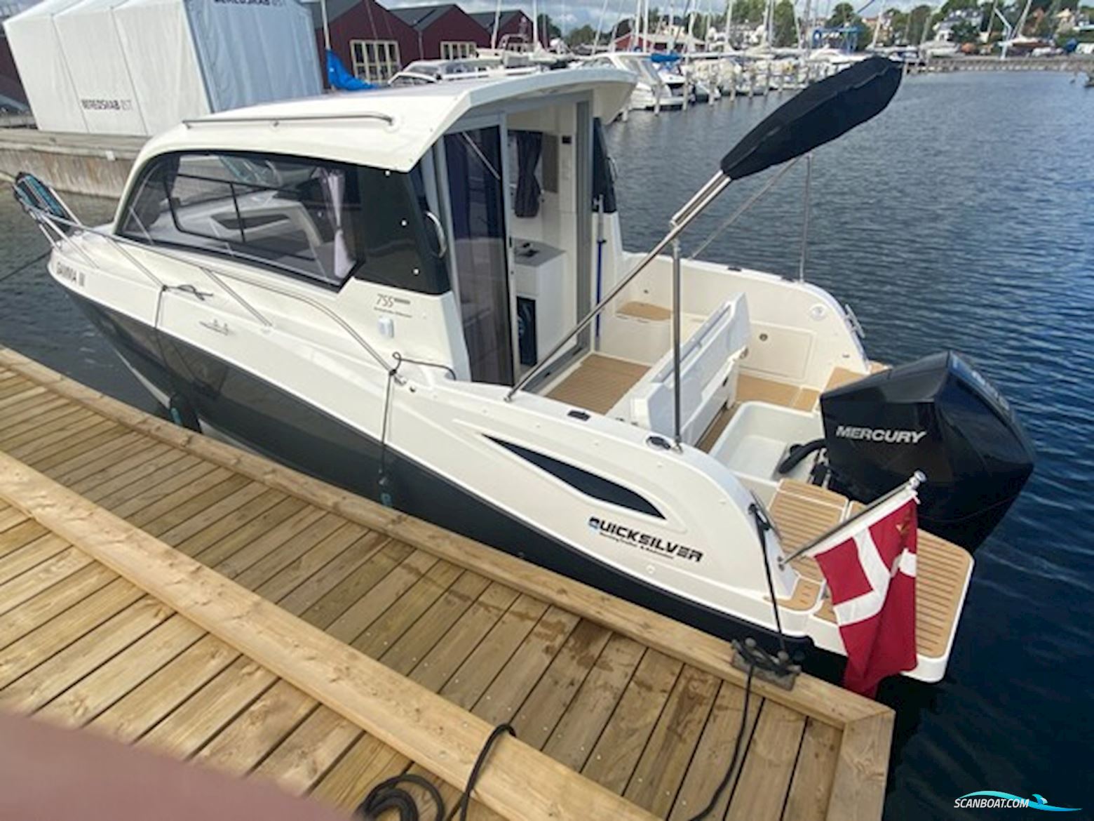 Quicksilver Activ 755 Weekend m/Mercury F250 hk V8