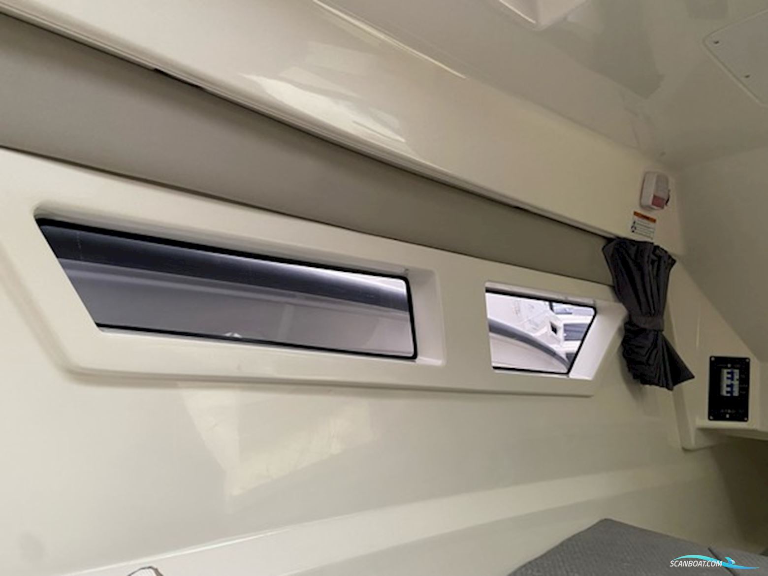 Quicksilver ACTIV 805 Cruiser 2025 MODEL! Med Mercury F250 V8 Verado