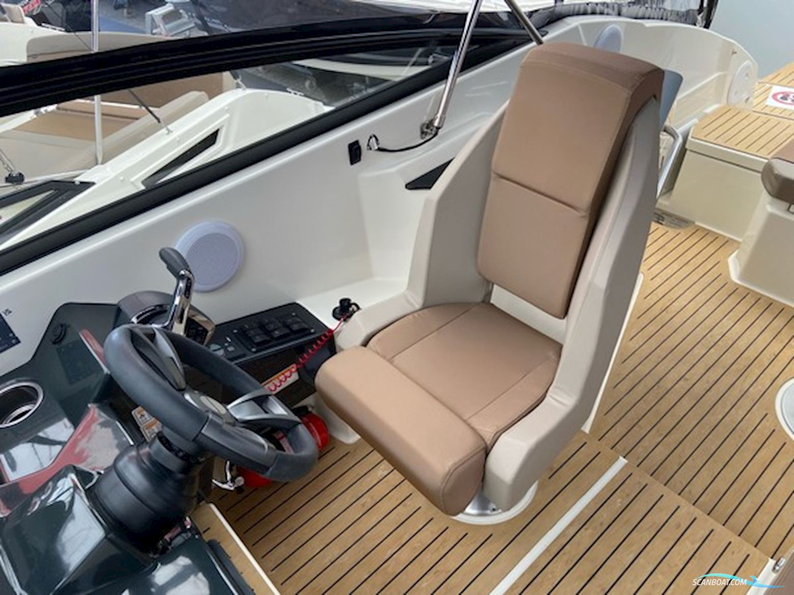 Quicksilver Activ 805 Cruiser 2025 Model! Med Mercury F250 V8 Verado...Solgt