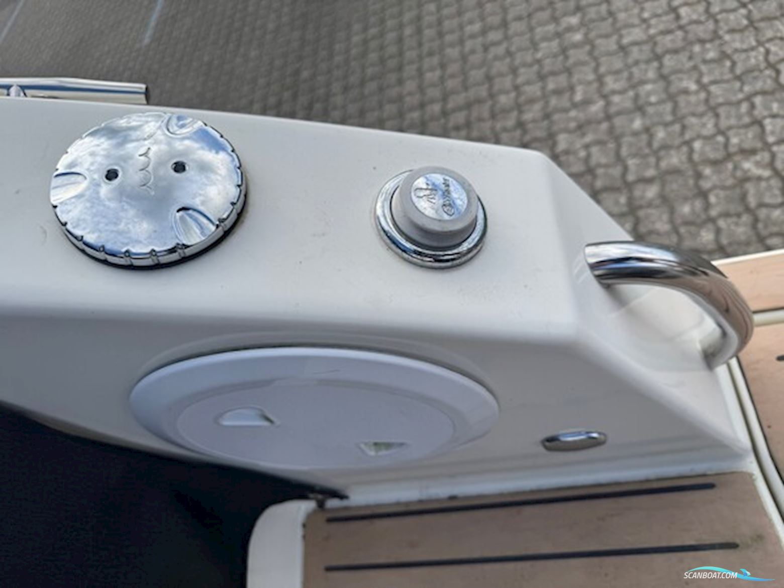 Quicksilver Activ 805 Cruiser med F300 Mercury Verado AM DS 4,6L V8 - Anvisningssalg