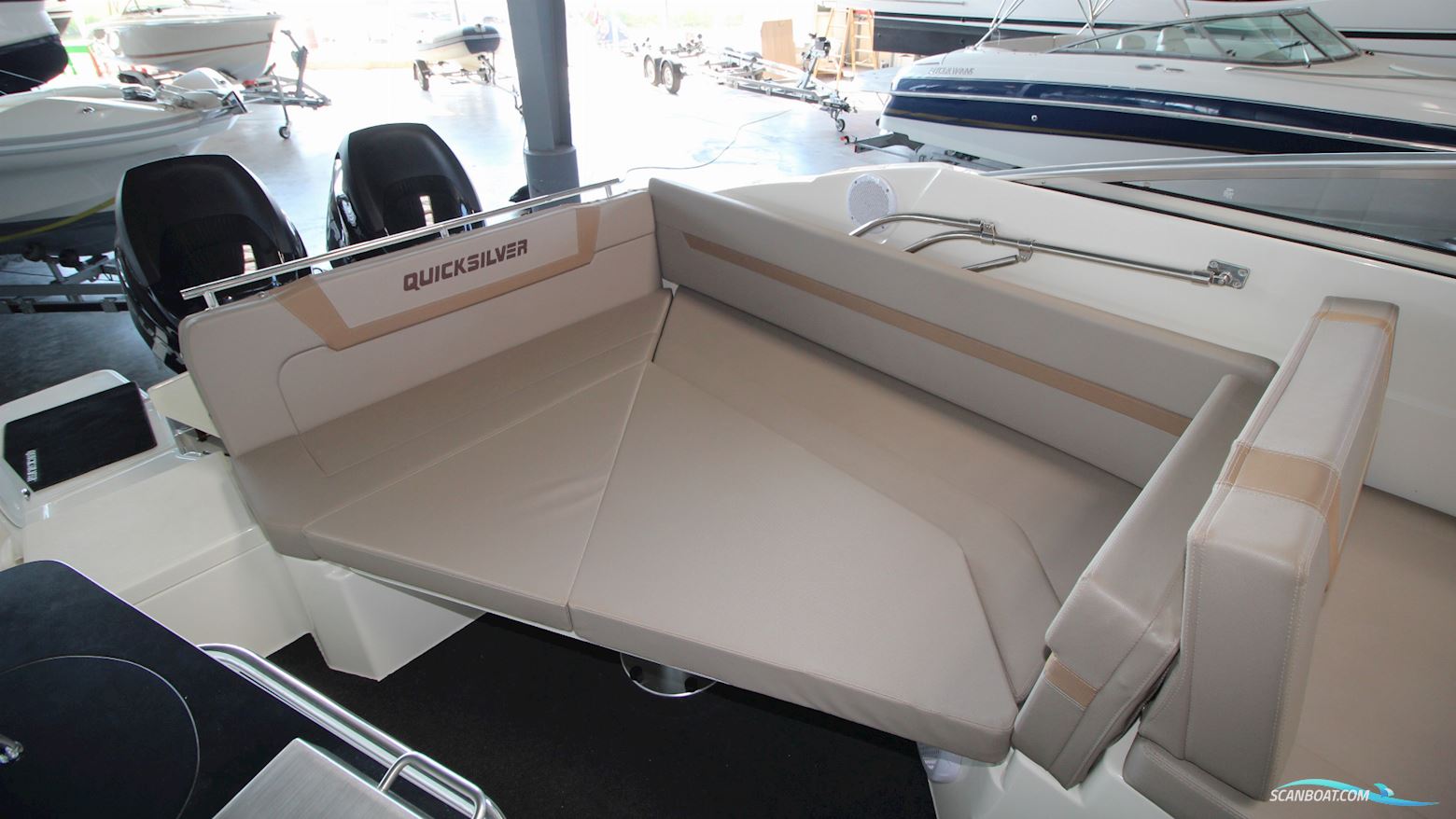 Quicksilver Activ 805