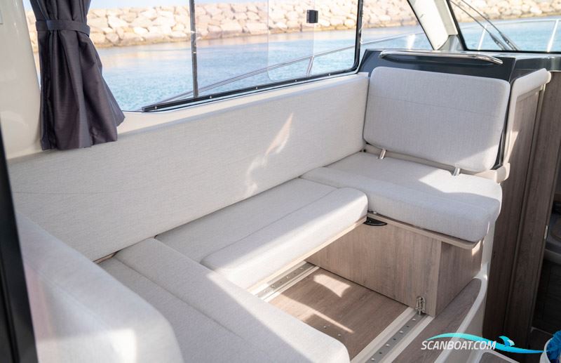 Quicksilver Activ 905 Weekend