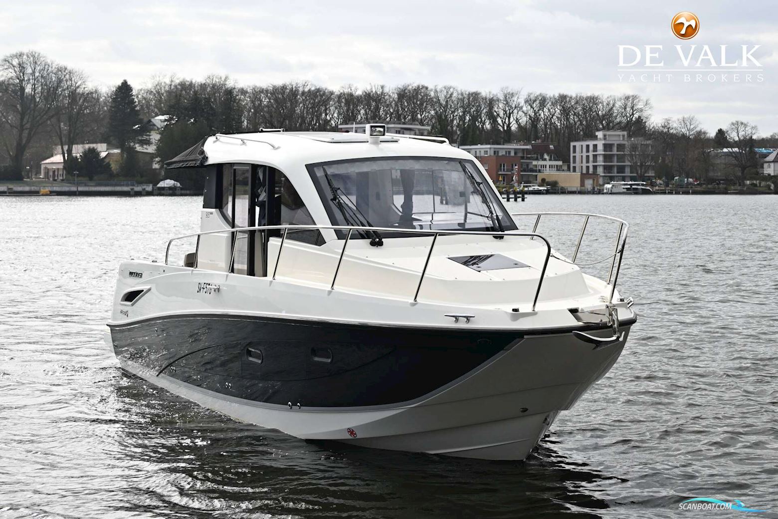 Quicksilver Activ 905 Weekend