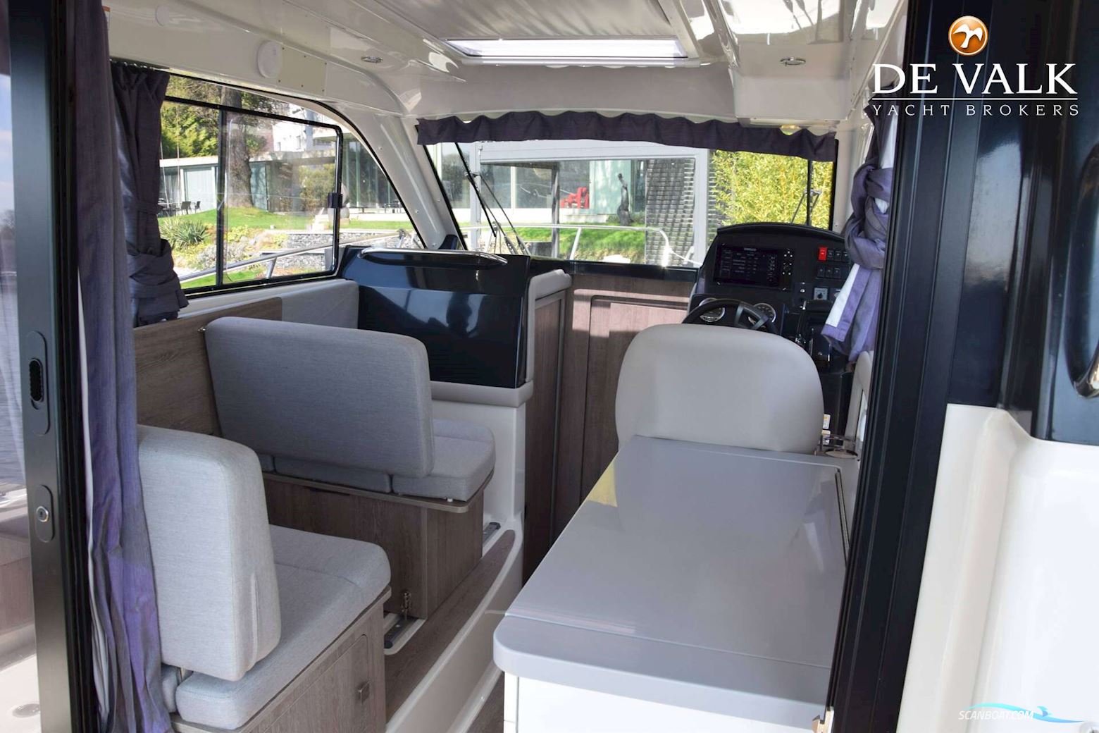 Quicksilver Activ 905 Weekend