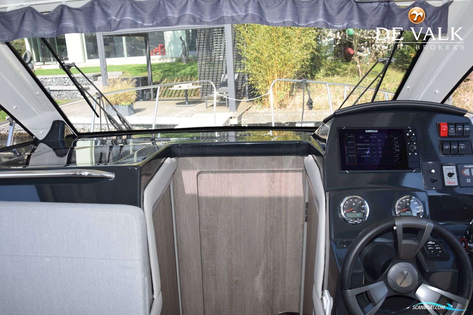 Quicksilver Activ 905 Weekend