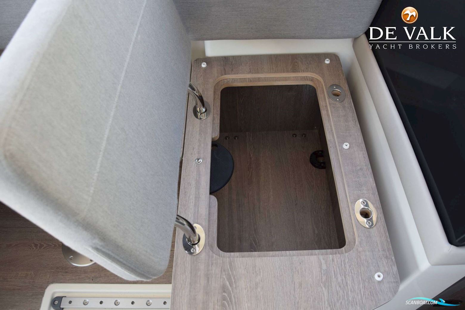 Quicksilver Activ 905 Weekend