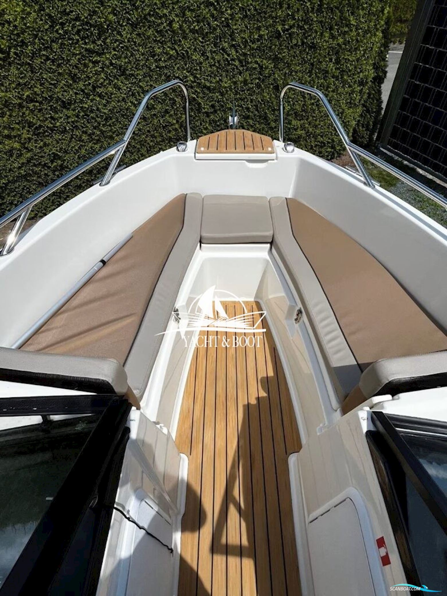 Quicksilver Active 555 Bowrider