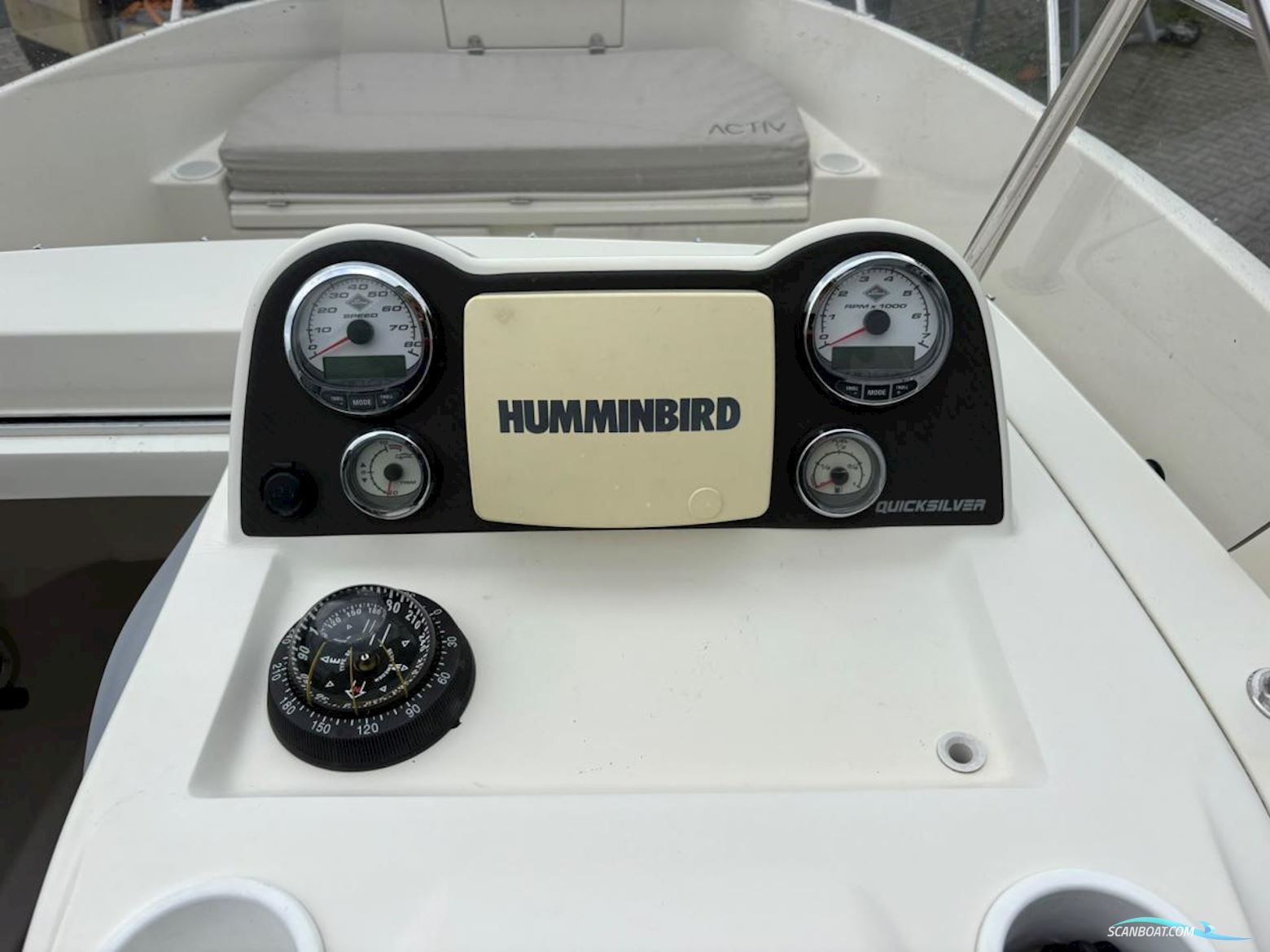 Quicksilver Active 675