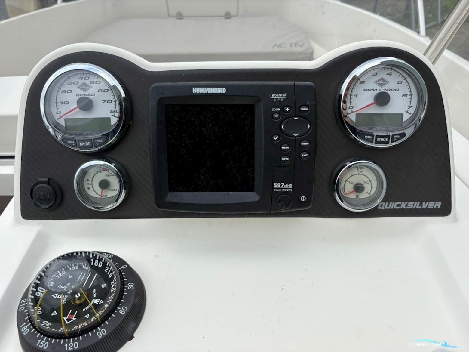 Quicksilver Active 675