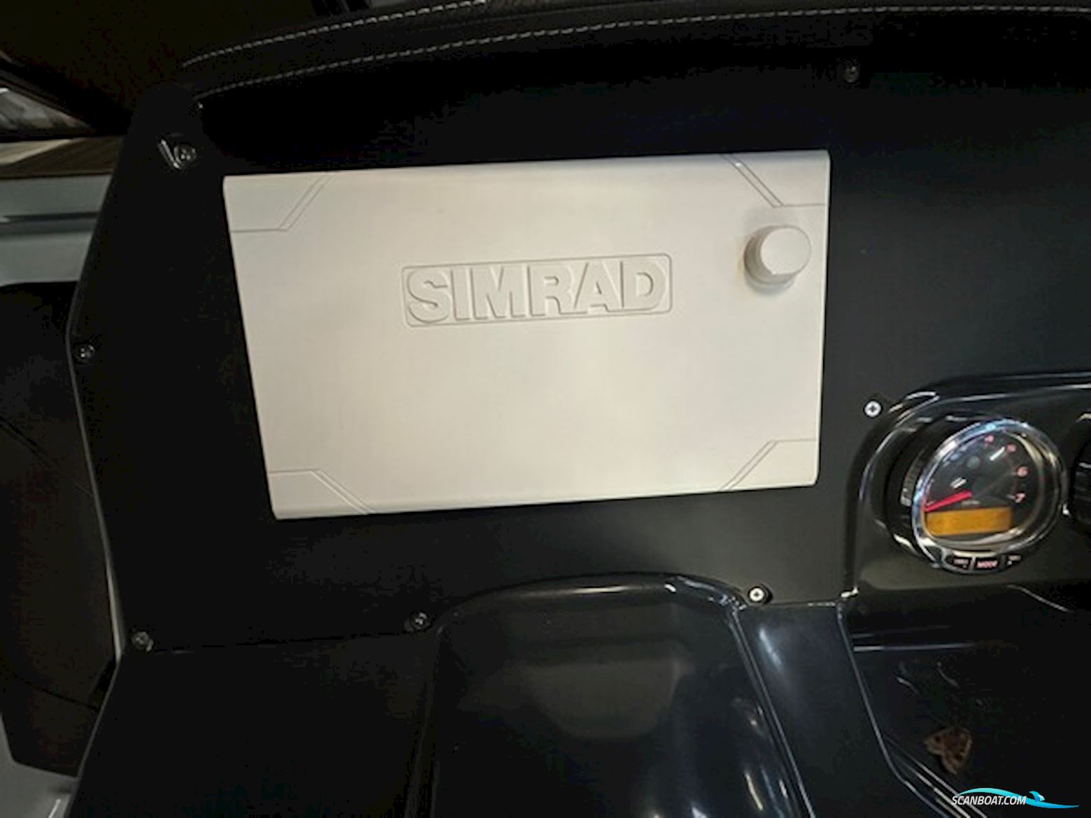 Quicksilver Active 805 Cruiser - Mercury V8 300hk