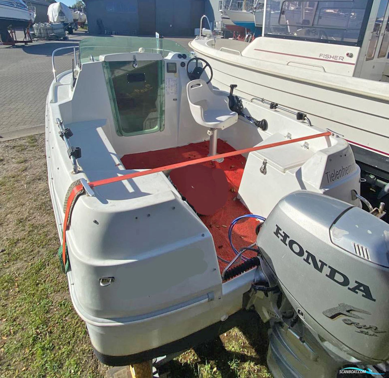 Quicksilver Cabin 435 Motorboat 1999, with Honda engine, Germany