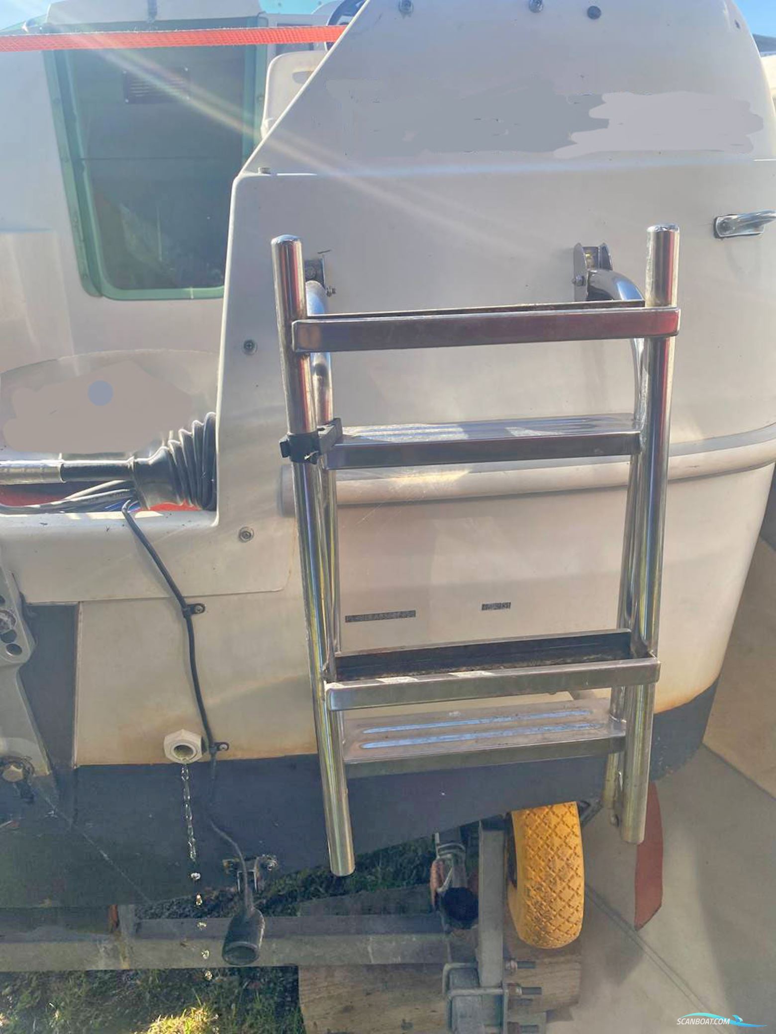 Quicksilver Cabin 435