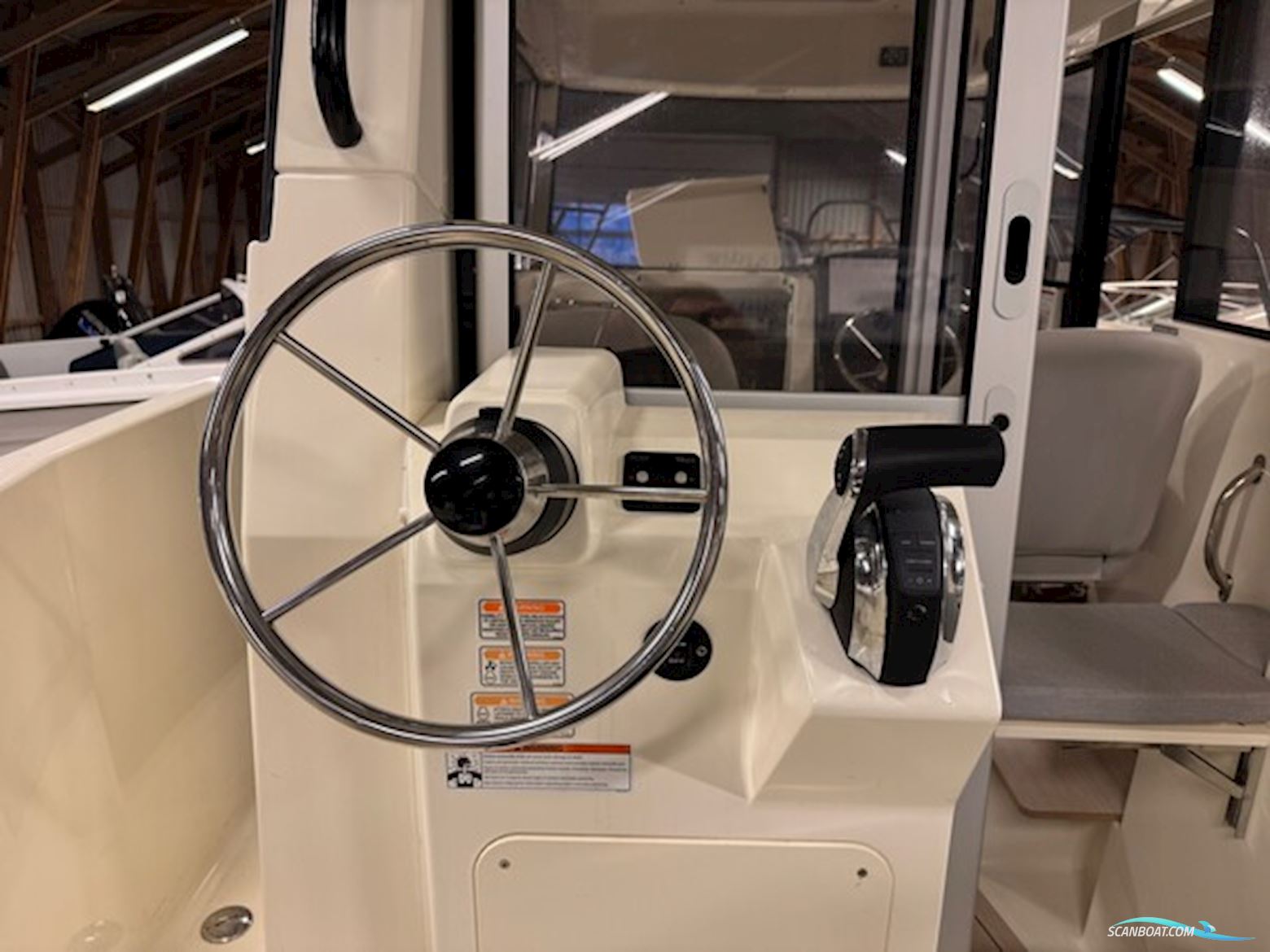 Quicksilver Captur 705 Pilothouse Med 225 hk Mercury-Efi DS 3,4L V6 XL - Alt i Udstyr.