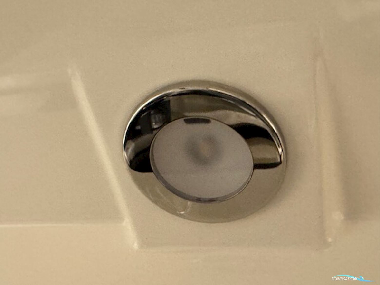 Quicksilver Captur 705 Pilothouse Med 225 hk Mercury-Efi DS 3,4L V6 XL - Alt i Udstyr.