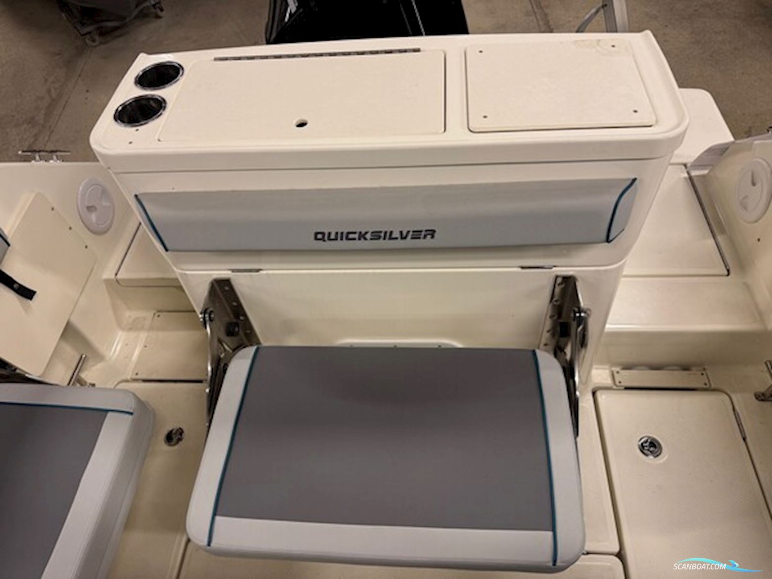 Quicksilver Captur 705 Pilothouse Med 225 hk Mercury-Efi DS 3,4L V6 XL - Alt i Udstyr.