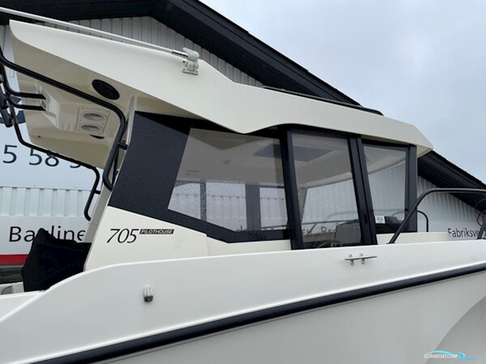 Quicksilver Captur 705 Pilothouse Med 225 hk Mercury-Efi DS 3,4L V6 XL - Alt i Udstyr.