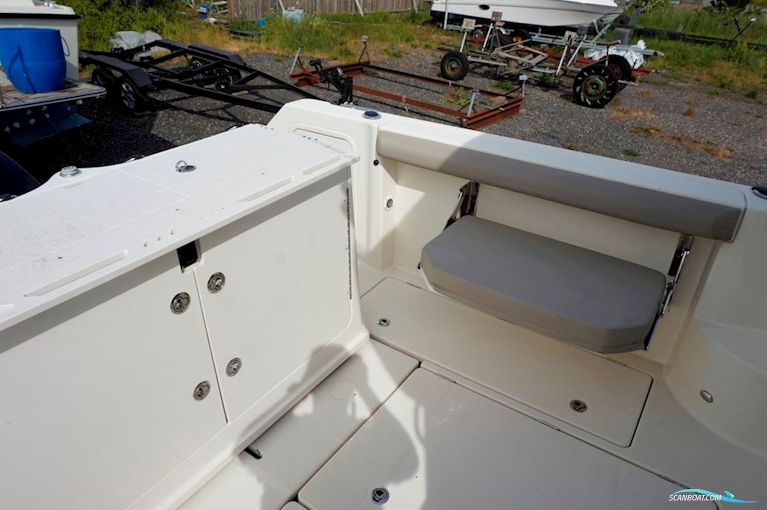 Quicksilver Captur 905 Pilothouse