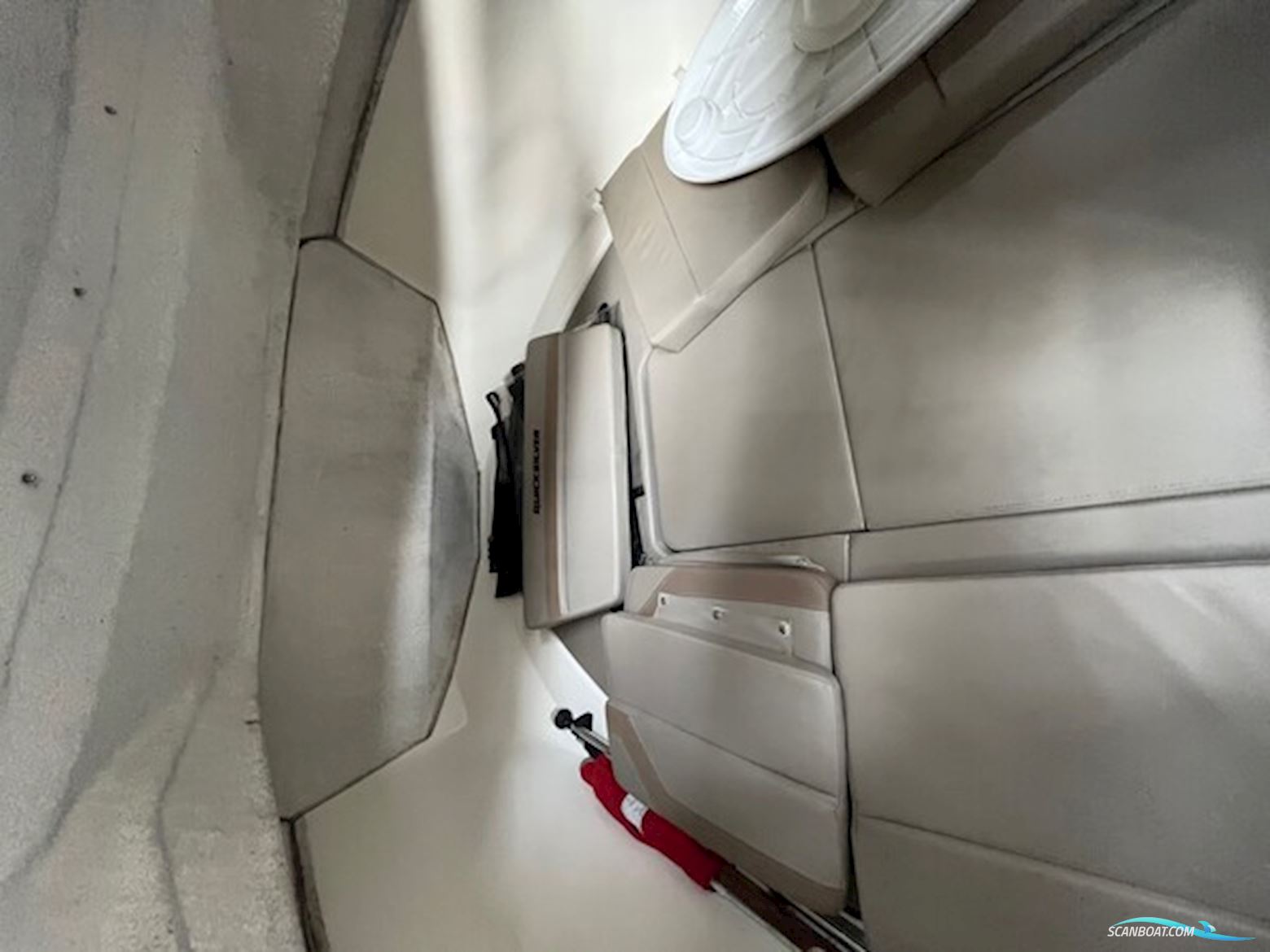 Quicsilver Activ 455 Cabin Med F60 Mercury-Efi og 1300 kg Brenderup Bådtrailer