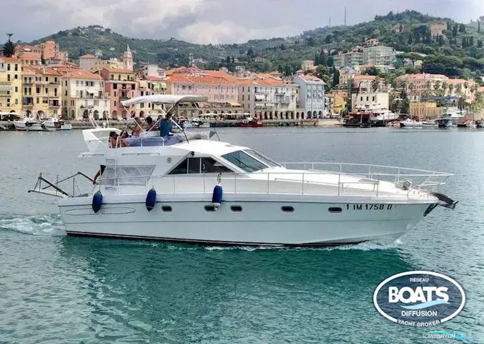 Raffaelli  Storm 1989 Motorboat 1989, with Caterpillar  engine, France