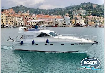 Raffaelli  Storm 1989 Motorboat 1989, with Caterpillar  engine, France