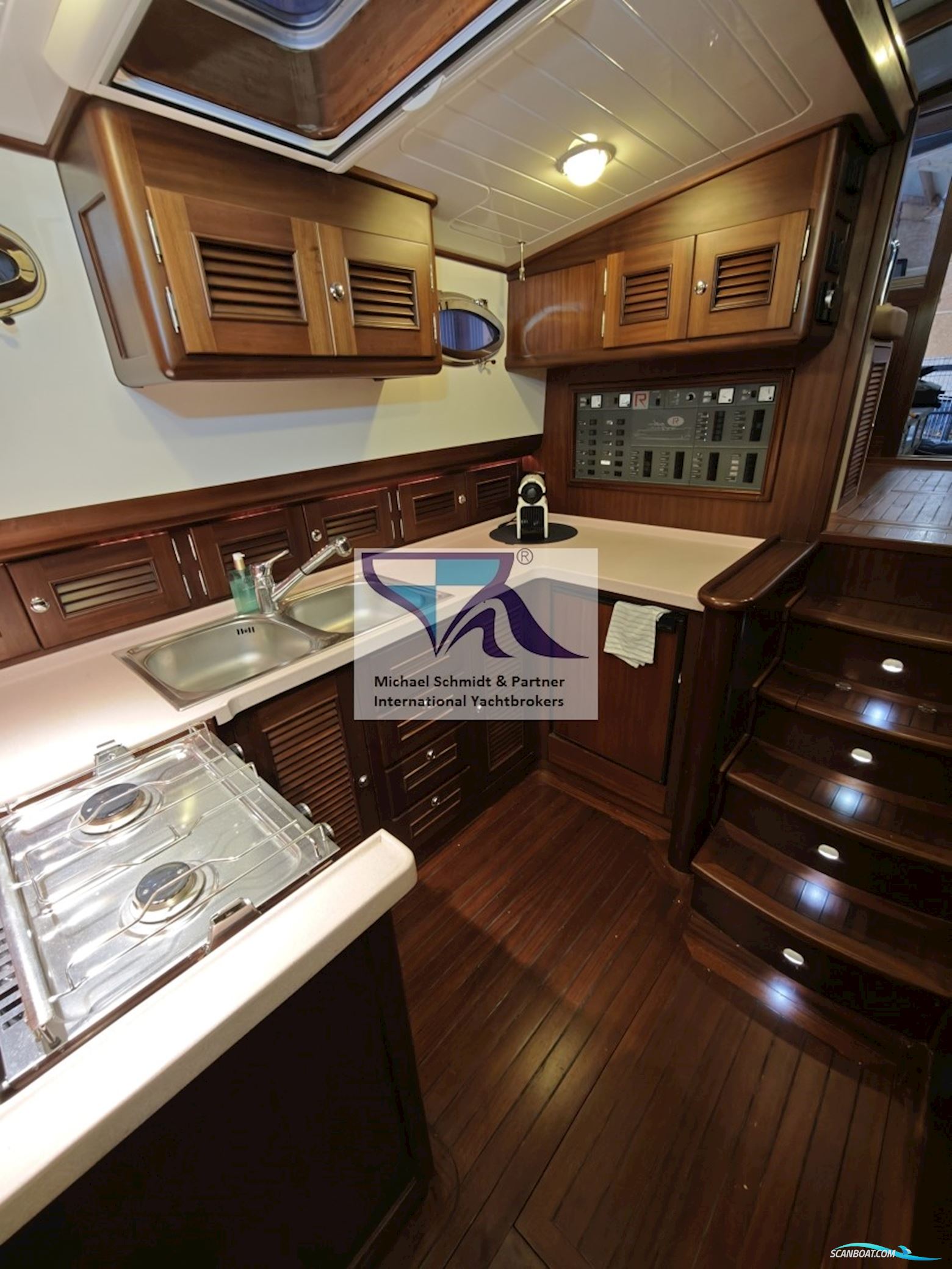 Rapsody 48 Offshore