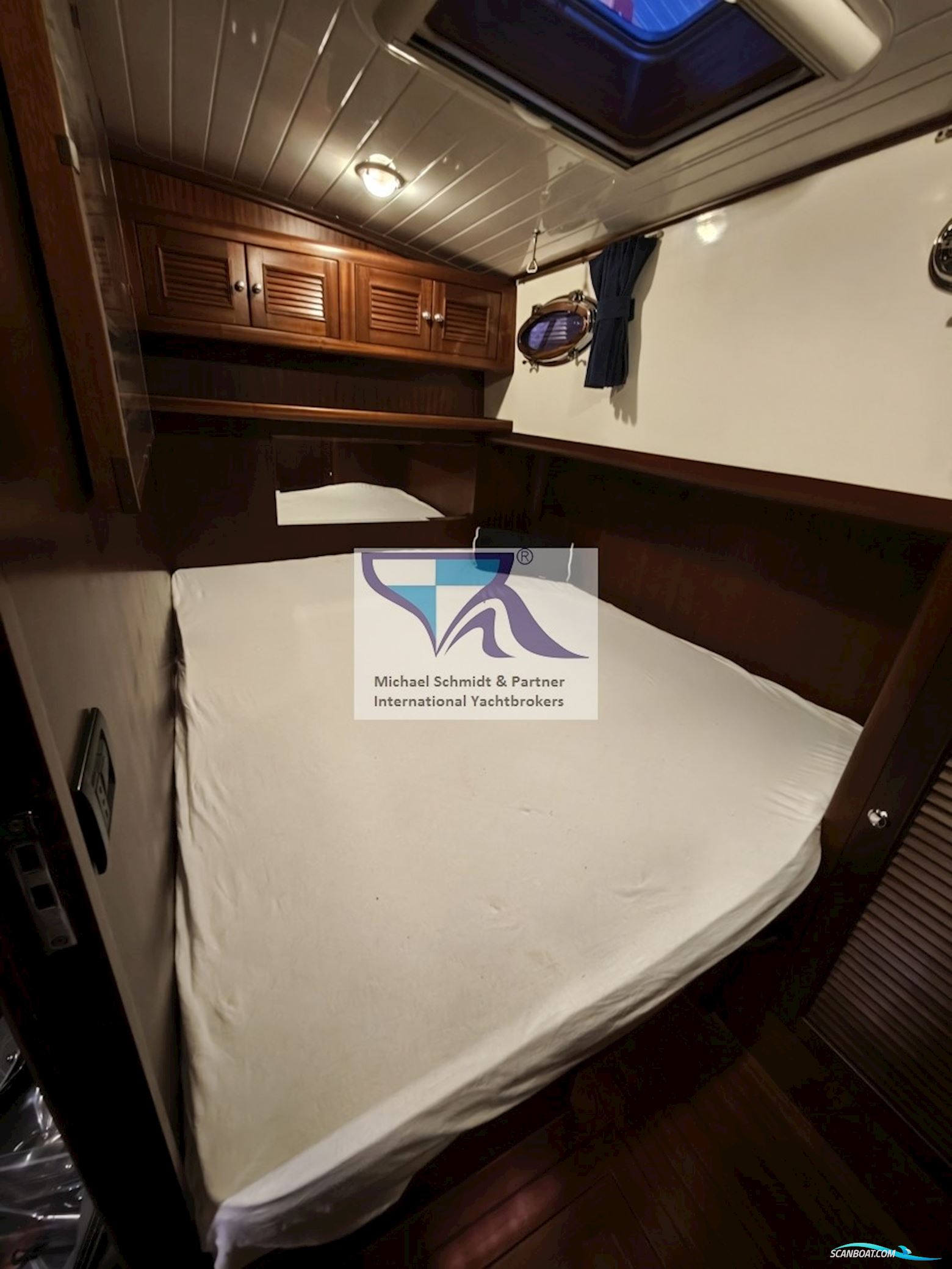 Rapsody 48 Offshore