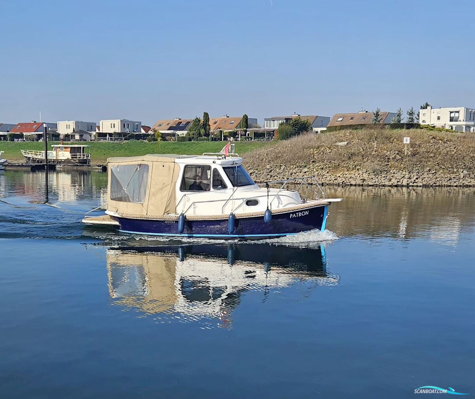Rasker Sloop 700