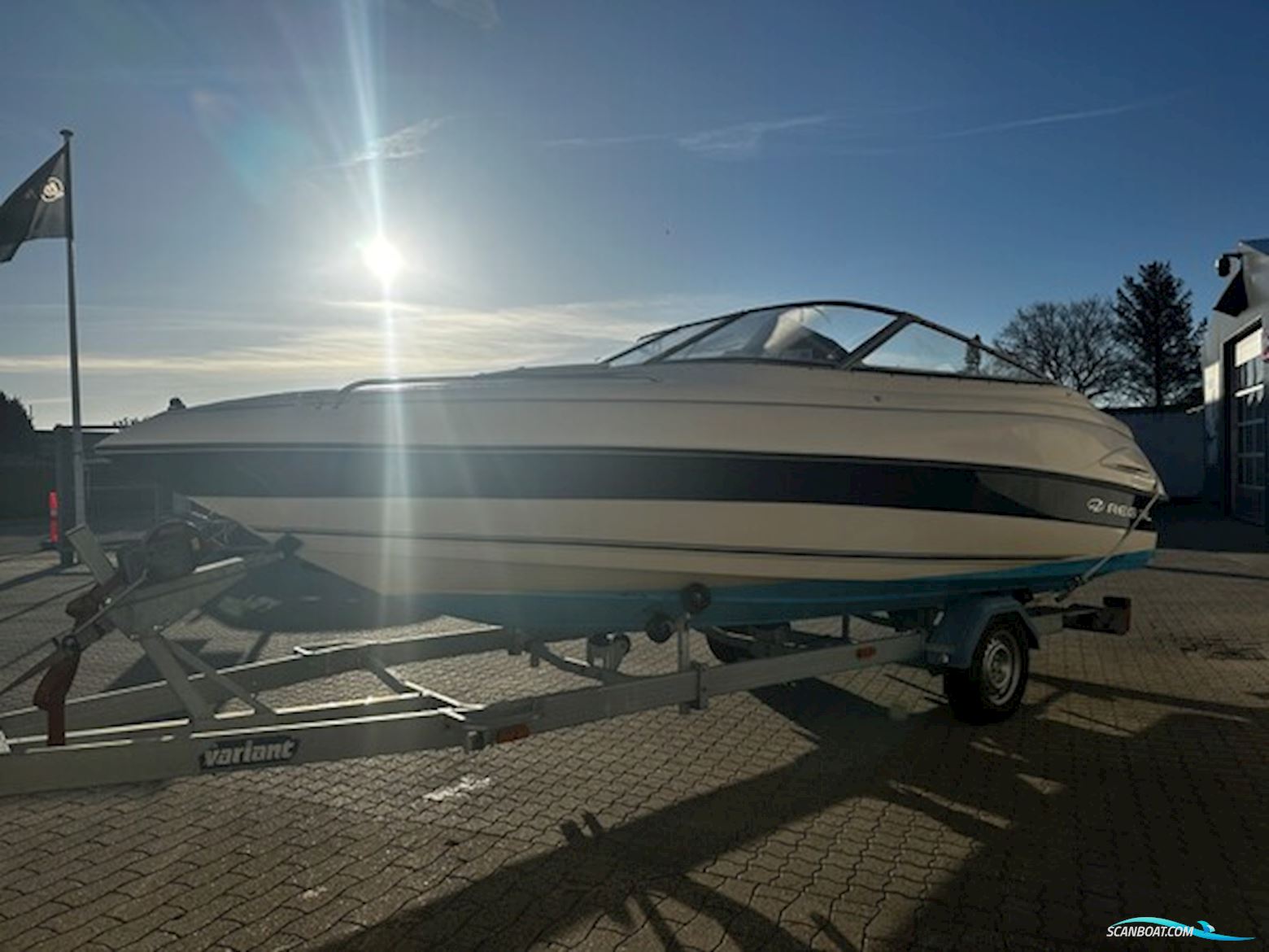 Regal 202 SC, Mercruiser 5.0 Mpi