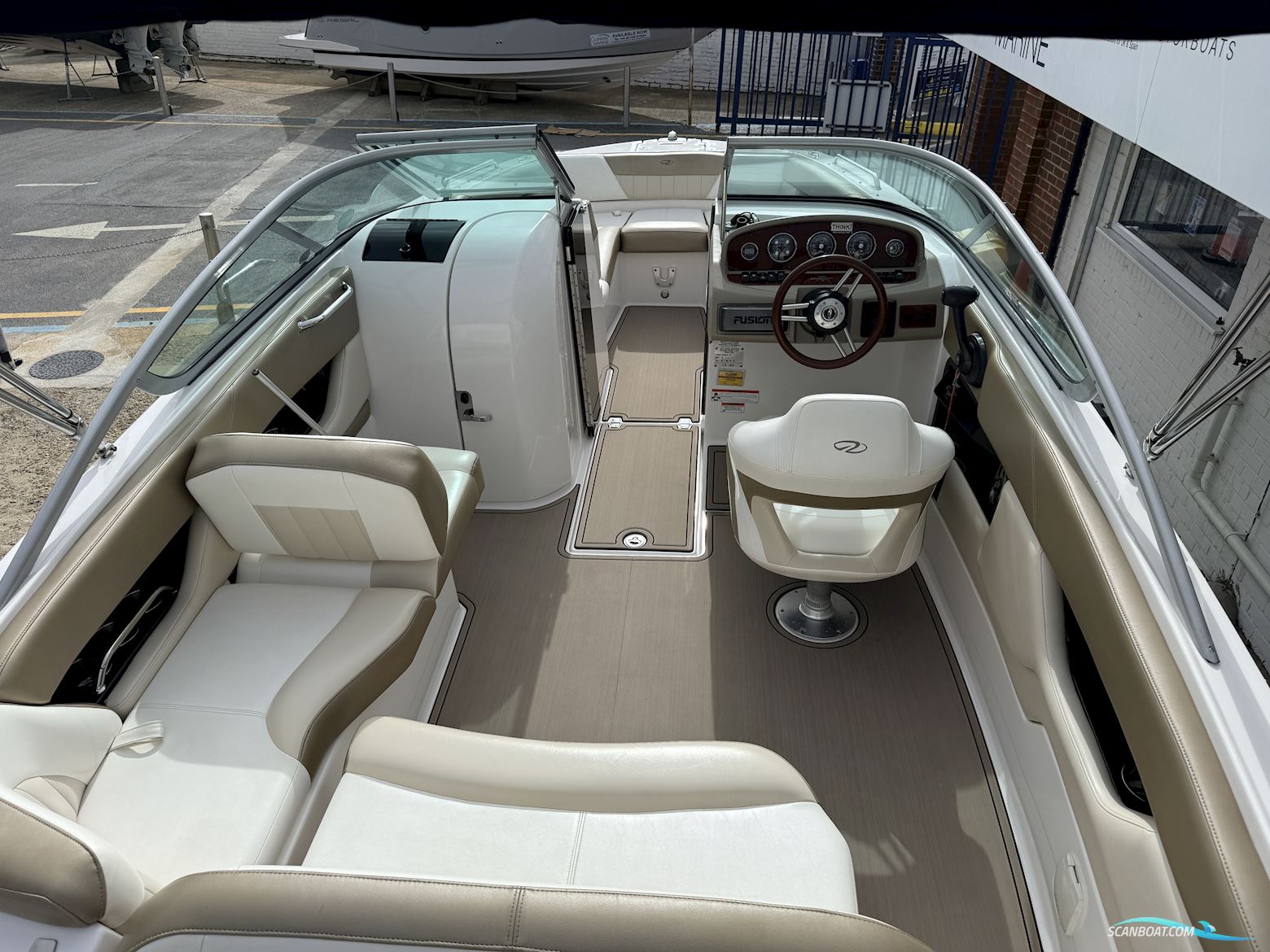 Regal 2220 Fasdeck