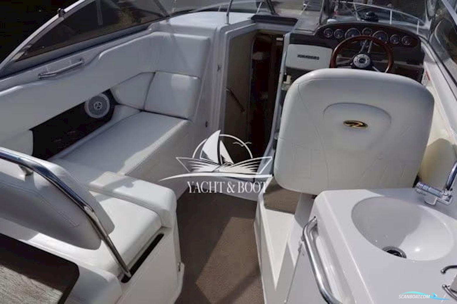 Regal 2565 Window Express