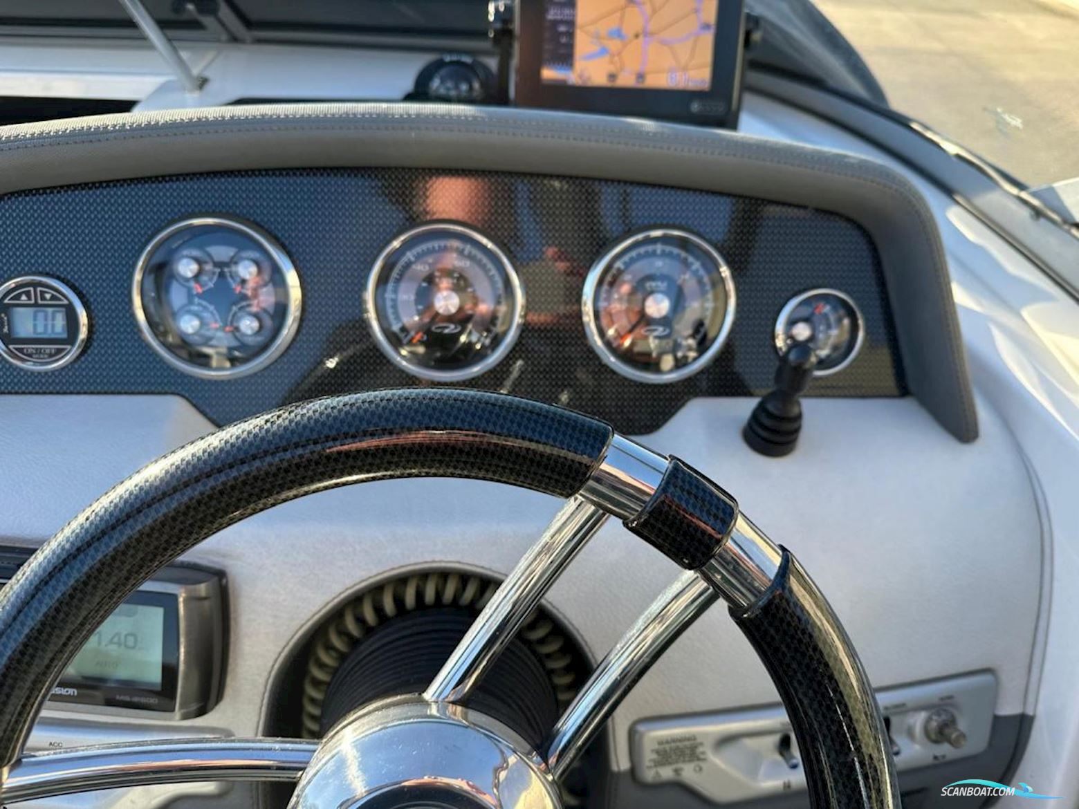 Regal 2750 Cuddy Cabin