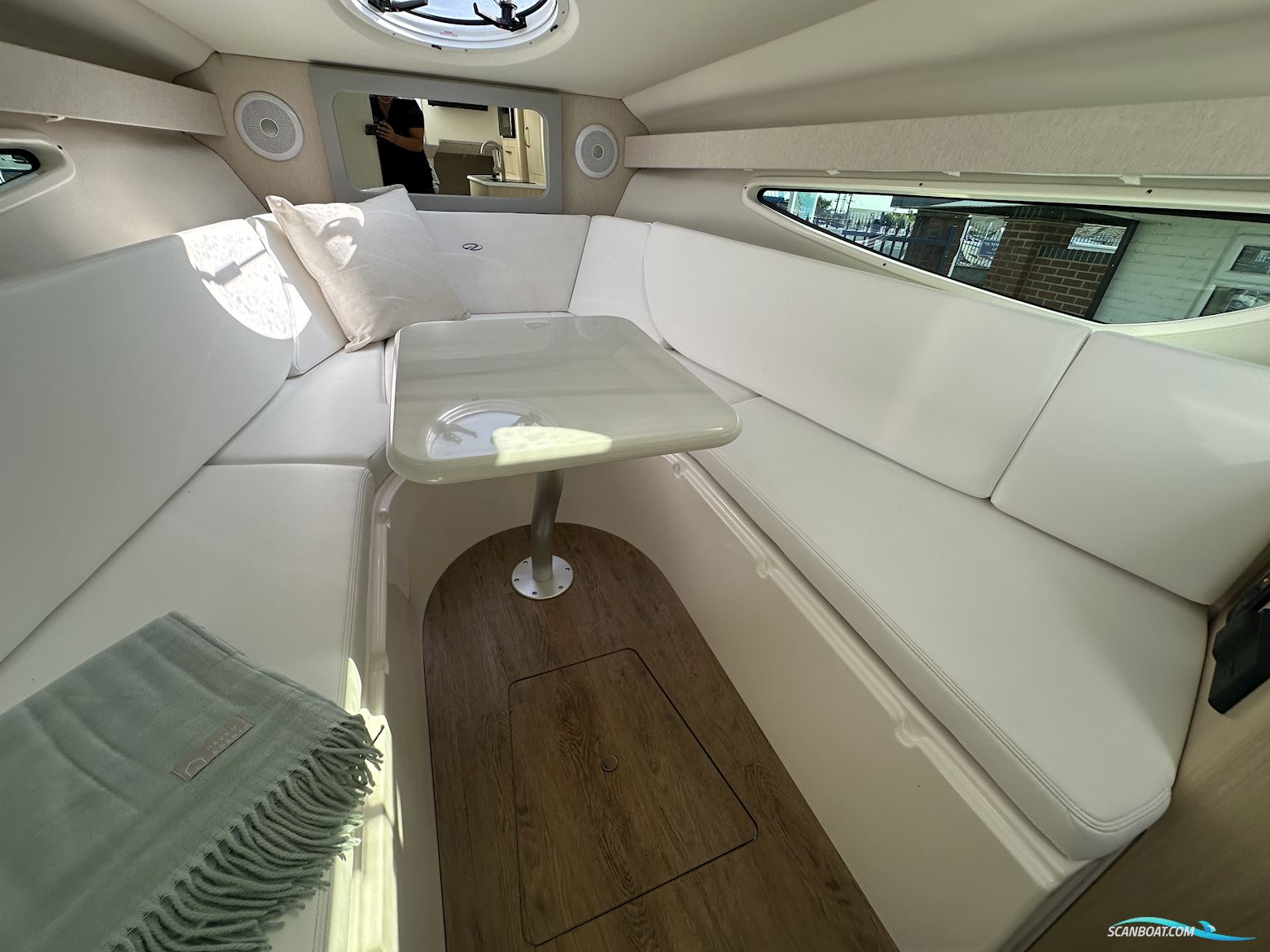Regal 28 Express