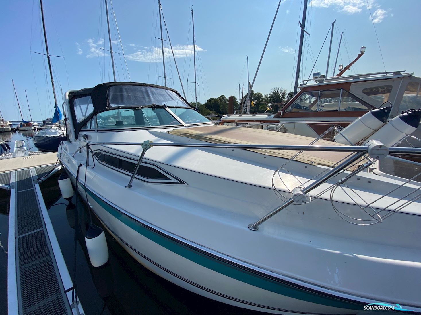 Regal Commodore 265
