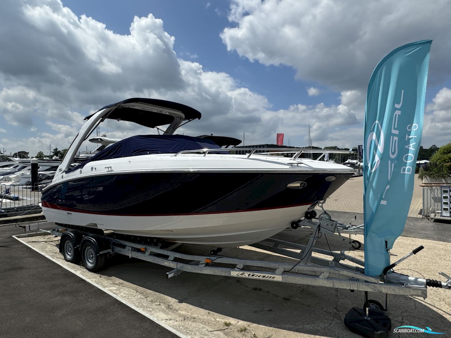 Regal LS4C Motorboat 2023, with Volvo Penta engine, United Kingdom
