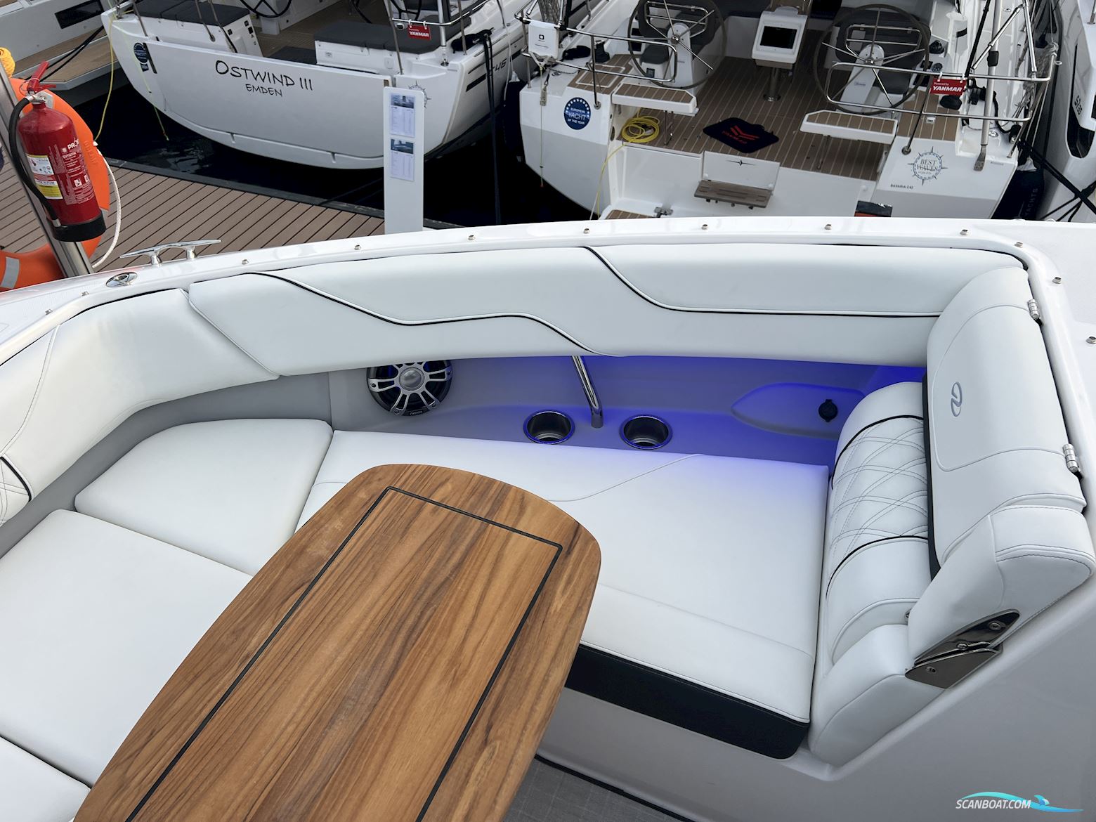 Regal LS6 Bowrider